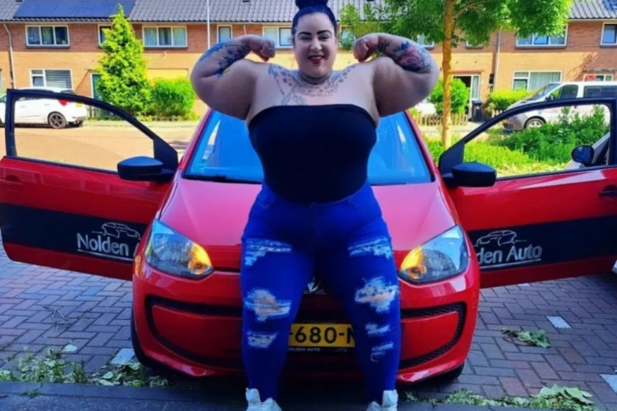 ŽENA HULK OTKRILA KAKVE PONUDE DOBIJA OD MUŠKARACA: Njen inboks je pun ovakvih zahteva, mnogi bi se posramili da ih dobiju