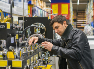 DA LI ZNATE KAKO SE BIRA SLAVINA: Otkrivena tajna vodoinstalatera, ovo vam niko neće reći!