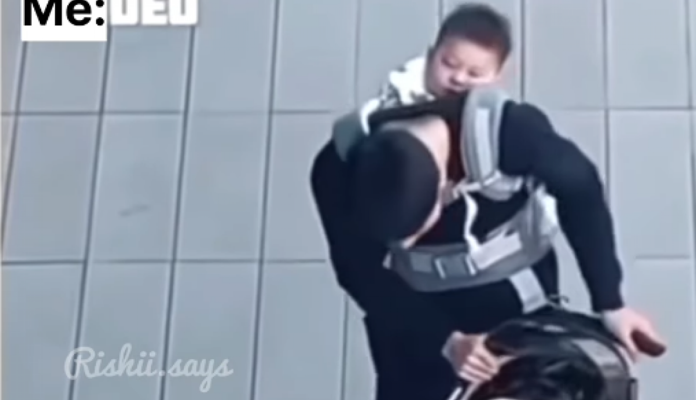 TATA JE GURAO KOLICA, A SINČIĆ JE DREMAO U KENGURU NA NJEGOVIM LEĐIMA: Ovo je najveći strah svakog roditelja! (FOTO+VIDEO)