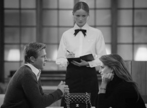 BRED PIT I PENELOPE KRUZ UHVAĆENI U RESTORANU: Sve puca od strasti! (FOTO+VIDEO)