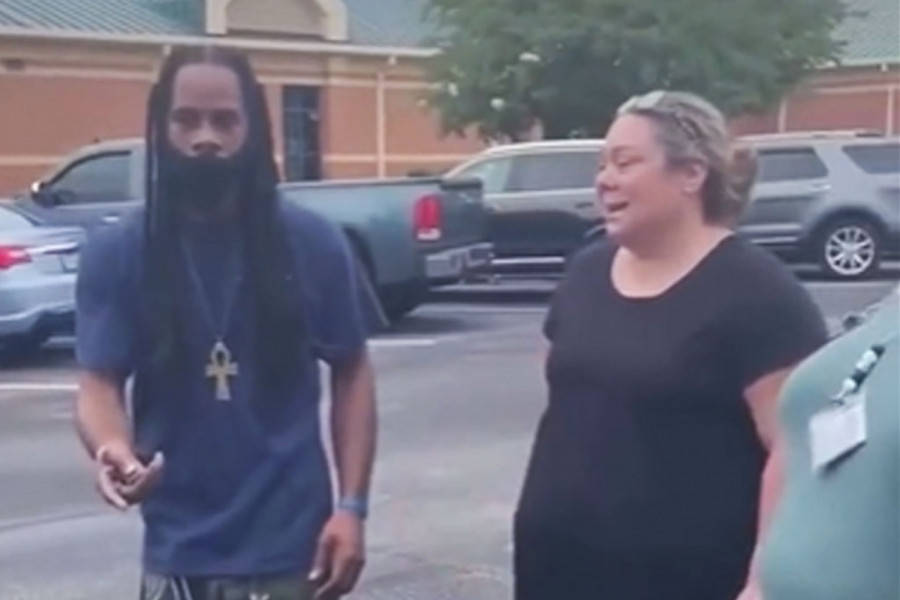 POZVALI SU SIROMAŠNOG KOLEGU DA IZAĐE ISPRED FIRME: Iznenađenje koje su mu priredili pamtiće dok je živ! (VIDEO)