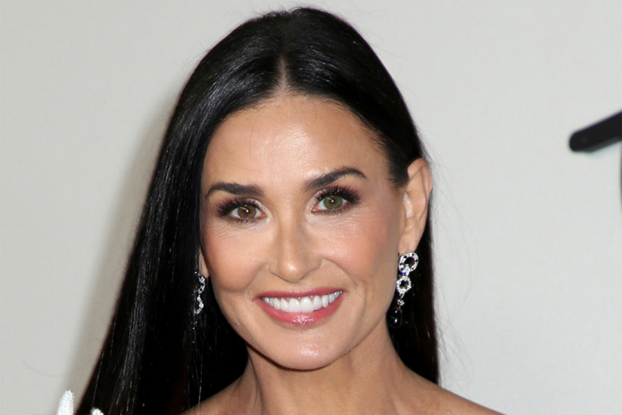 IZGLEDA KAO AVION SA 60 GODINA: Evo kako Demi Mur održava svoju kožu blistavom i izgleda mladalački!