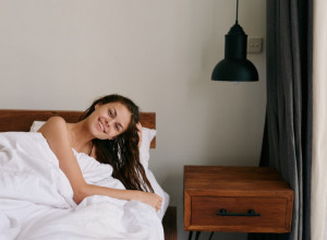 OVO SU RIZICI SPAVANJA SA MOKROM KOSOM: Ne budite lenji, posledice neće biti prijatne