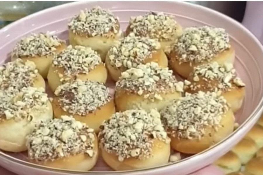 EVO KAKO DA NAPRAVITE POSNE MLADENČIĆE: Dodajte im malo oraha i ukus će vas raspametiti (FOTO)