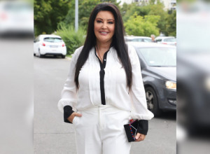 OVO JE SESTRA DRAGANE MIRKOVIĆ: Liče kao da su bliznakinje, jedna drugoj su uvek bile najveća podrška (FOTO)