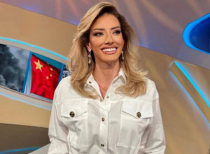 JOVANA JOKSIMOVIĆ KAKVU DO SAD NISMO VIDELI: Nova frizura učinila ju je bar 10 godina mlađom! (FOTO+VIDEO)