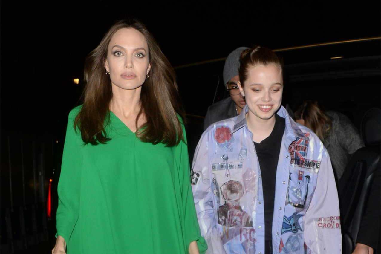 ĆERKA OKRENULA LEĐA ANĐELINI DŽOLI: Njena odluka šokirala glumicu, a tiče se njenog oca Breda Pita!