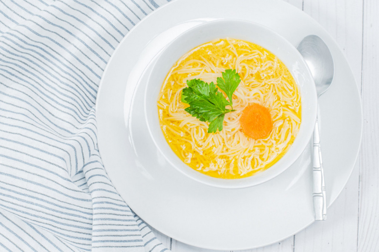 KAKO DA DOMAĆA SUPA BUDE BISTRA: Trikovi proverenih domaćica za savršeno ukusno jelo na kašiku (FOTO)