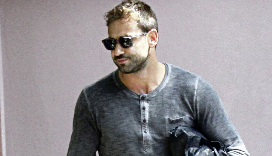 OVAJ FRAJER JE BRAT MARKA JARIĆA: Nikola se bavi veoma unosnim poslom, a devojke lude za njim (VIDEO)