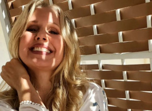 ZA OVOM ZVEZDOM FILMOVA ZA ODRASLE MUŠKARCI GUBE GLAVU: Džulia otkrila da želi samo žene!