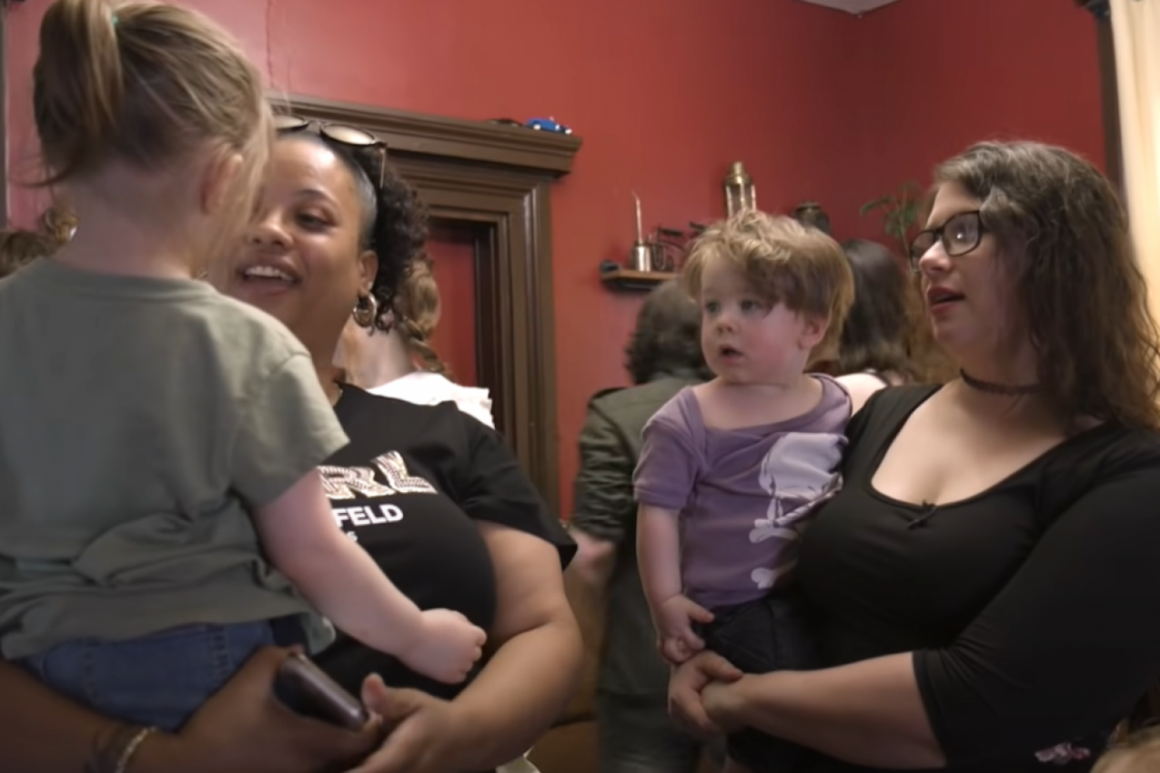 IMA 12 DECE I HRANI IH SUPAMA, A SVAKO OD NJIH IMA ŠIFRU: Samohranu majku napali zbog načina života