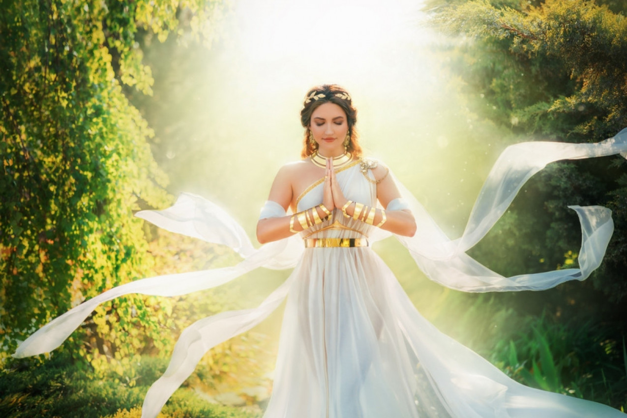 OVA 3 ZNAKA ĆE SE OBOGATITI U MAJU: Novac stiže sa svih strana, spremite novčanike (FOTO)