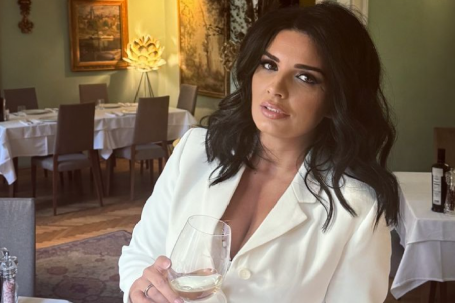 MILENA POPOVIĆ FATALNIJA NEGO IKAD: O ovome svi bruje dan pred godišnjicu smrti Olivera Ivanovića, ali ova atraktivna crnka uvek ima jasan odgovor! (FOTO)