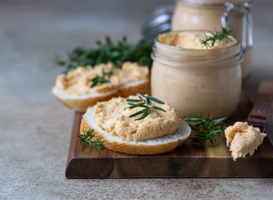 DOMAĆA PILEĆA PAŠTETA: Probajte najukusniji namaz koji će vas oduševiti!