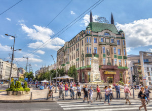 "BIĆEŠ SIROMAŠNA I NEĆEŠ IMATI DECE": Proklela me Romkinja na Terazijama, a posle 10 minuta se desilo nezamislivo