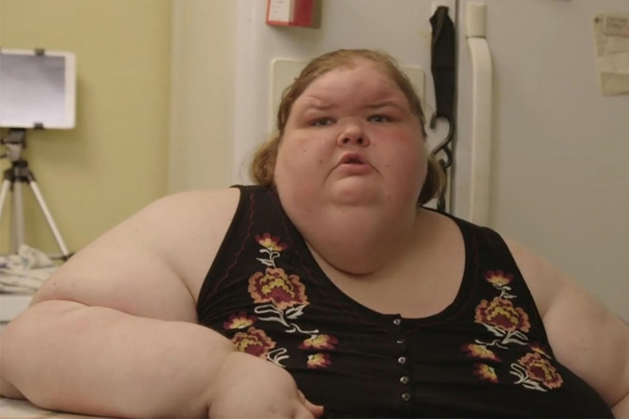 NAJPOZNATIJA BUCKA SMRŠALA 200 KG: Ponosno pozirala u kupaćem kostimu sa osmehom na licu!