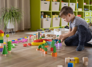 OVO JE 5 NAJČEŠĆIH ZNAKOVA KOJI UKAZUJU NA AUTIZAM KOD DECE: Ukoliko neki primetite, stručnjak otkriva šta treba da radite!