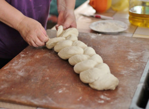 SLATKA PLETENICA RECEPT ZA KOJIM SU POLUDELE DOMAĆICE: Tajna pekara za savršeno testo koje mogu da naprave i početnici!