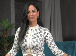 "SVAKU NOĆ LEŽEM U 2, USTAJEM U 07.20 I SVE POSTIŽEM": Jedna od najlepših srpskih voditeljki otkrila svoje tajne bračne rituale! (VIDEO)