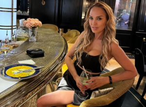MARIJANA MATEUS SREĆNA KAO NIKAD PRE, BLISTA U NJEGOVOM DRUŠTVU: Jednim potezom sve otkrila o misterioznom muškarcu! (FOTO)