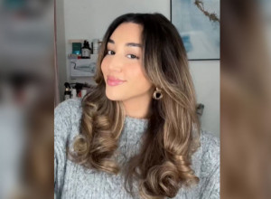 ZA SVE ŽENE KOJE NE ZNAJU DA SE FENIRAJU: Ova prosta i vrlo laka tehnika će vas oduševiti, a izglećete kao posle frizerskog salona!