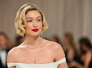 OVA HALJINA JE POBEDNICA MET GALE: Izgleda tako bajkovito, a može da bude i venčanica - ovo je umetničko delo! (FOTO)