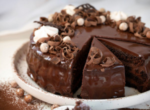 STARINSKA GABON TORTA OMILJENI SLATKIŠ U BIVŠOJ JUGI: Bez trunke brašna, topi se u ustima i budi sećanje na detinjstvo