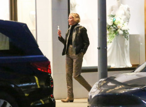 IMALA JE MOŽDANI UDAR, PA JOJ OTKRIVEN RAK: Glumica za kojom su muškarci ludeli sada je odbačena od svih