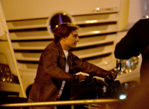 GLUMAC FOTOGRAFISAN OBNAŽEN, SVI GOVORE O OVOM ŠOK DETALJU: Nakon ovih fotografija oglasili se i lekari!