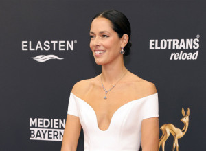 ANA IVANOVIĆ NOSI 2 MODNA KLASIKA I BLISTA: Kada ne znate šta da obučete - ovo je zagarantovano dobar autfit!