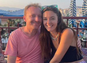 LARA JE OSUĐIVALA RODITELJE, A ONDA JE ZADESILA ISTA SUDBINA: Zaljubila se u 20 godina starijeg, pa o mami i tati shvatila ovo