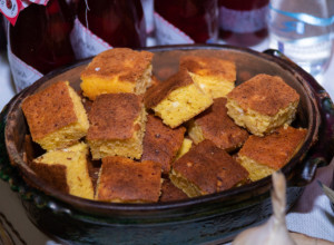 NAJUKUSNIJA PROJA PO BAKINOM RECEPTU: Izdašna i meka, uspeva i početnicima u kuhinji