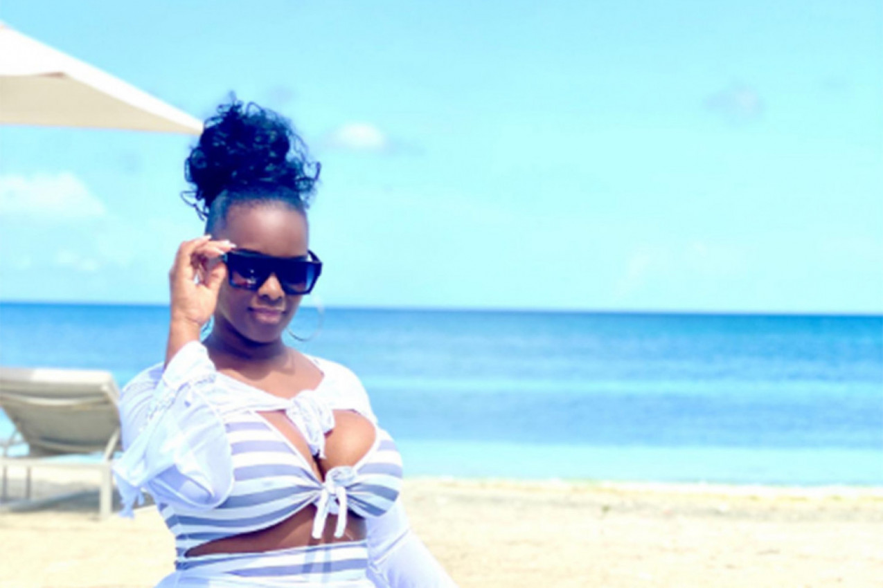 IZGLEDA KAO AVION IAKO JE BABA: "Zabranila sam unuci da me zove baka, jurim karijeru i neću odustati!"