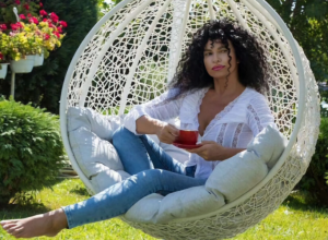 LIDIJA SE OPROSTILA OD DELONA I SVE - ŠOKIRALA: Šta se krije iza ove poruke - njene reči odjekuju! (FOTO)