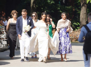 DRAGANA KOSJERINA U VENČANICI KOJA JE SAN SVAKE MLADE: Elegancija po meri, a evo koliko je koštala (FOTO)