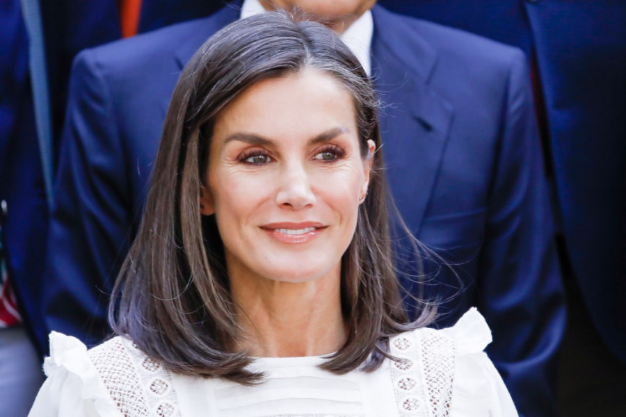 KRALJICA LETICIJA SE PODMLADILA, A NIJE NI PRIŠLA ESTETSKIM HIRURZIMA: Ima 52 godine, izgleda nikad LEPŠE - ovo je njena tajna! (FOTO)