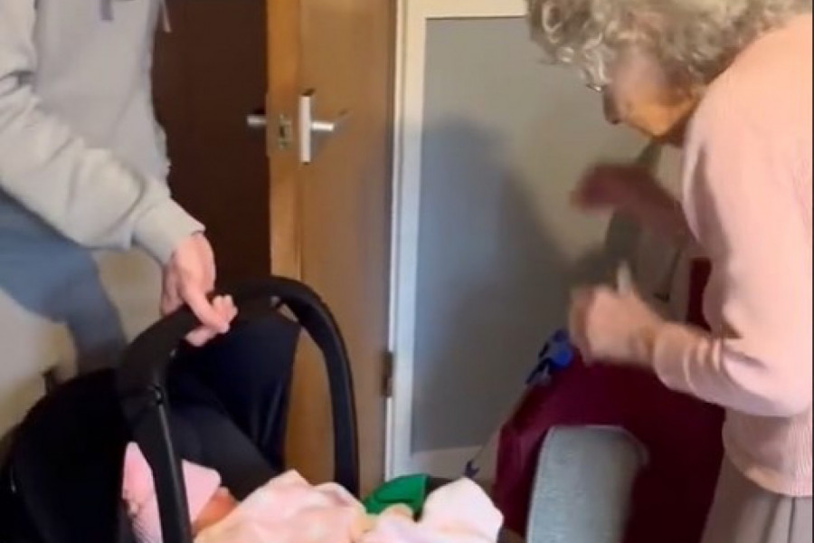 VIDEO KOJI TOPI SVA SRCA: Baka prvi put upoznaje praunuku i njena reakcija će i vas rasplakati!