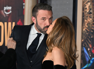 ONI SU MAJSTORI ZA POLJUPCE: 3 horoskopska znaka koja oduzimaju dah, a dodir usana se pamti!