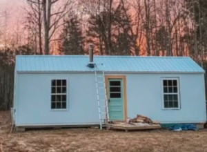 NAJBOLJE DRUGARICE PREUREDILE ŠUPU U DOM IZ SNOVA: Žive van gradske buke, a evo koliki su im mesečni računi! (VIDEO)