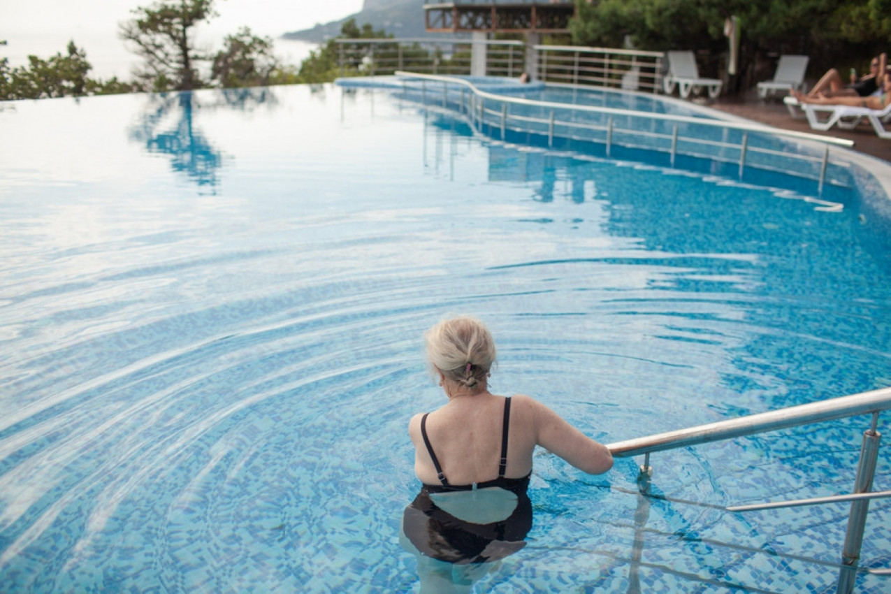 BILA SAM KLINIČKI MRTVA 6 MINUTA: Ušla sam u bazen i ugasilo mi se svetlo u glavi! Da nije bilo njega - ne bih preživela