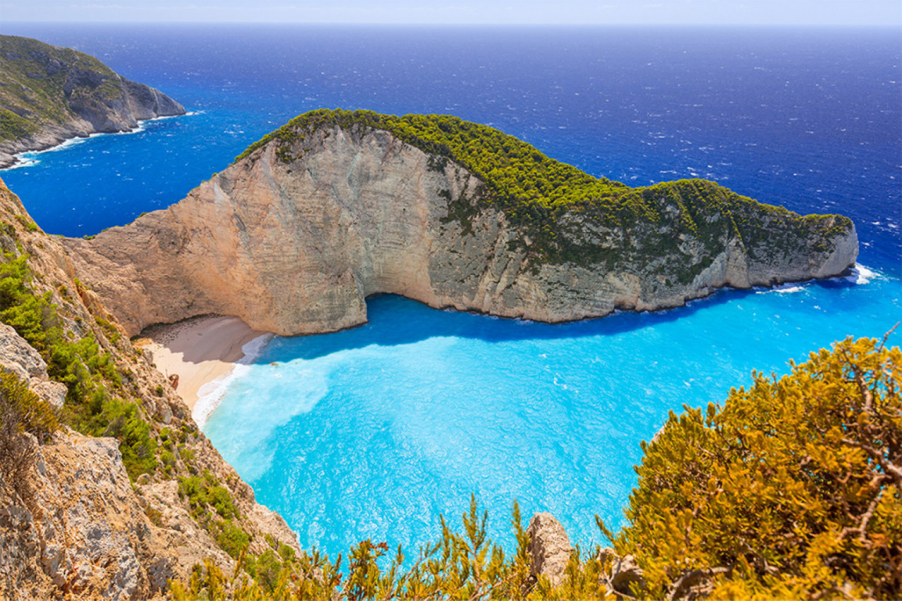 OVO JE OSTRVO NA KOM PLIVATE SA KORNJAČAMA: Zovu ga grčka Ibica a evo zašto ga Srbi posebno vole!