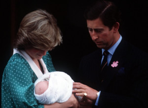 VANBRAČNA ĆERKA ČARLSA I DAJANE PLJUNUTA MAJKA: Danas živi u Americi, ne daju joj tron - a palata zataškava sve