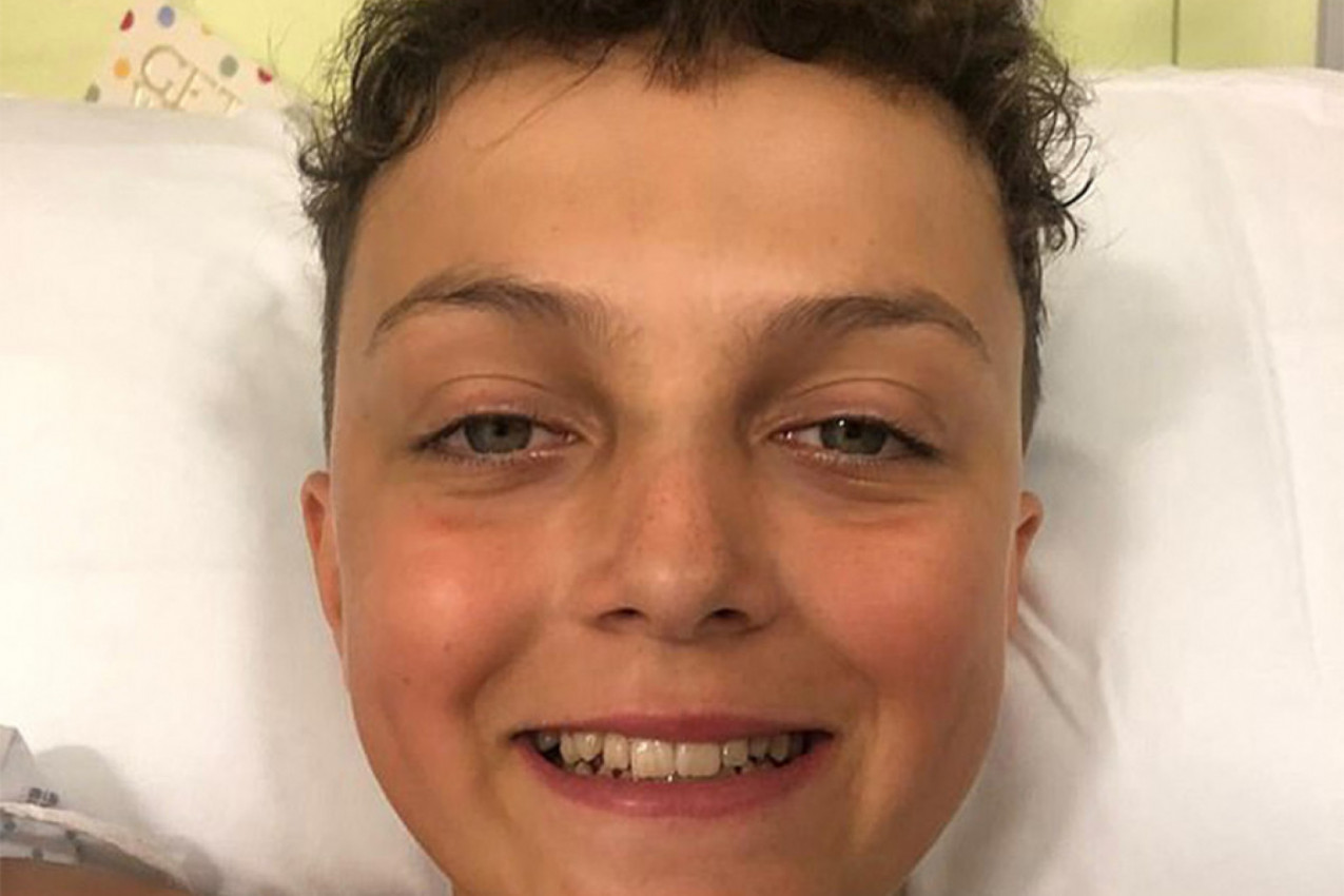 DOKTORI SU MU REKLI DA GLABOBOLJE IMA ZBOG KORIŠĆENJA MOBILNOG: A 8 meseci kasnije dečak (14) je saznao strašnu istinu!