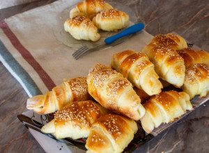 DOMAĆE KIFLE KAO IZ PEKARE: Meke kao pamuk, a sve zbog jednog tajnog sastojka