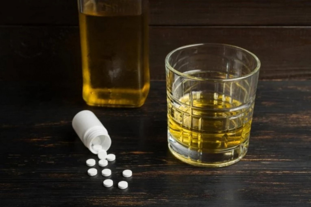 OVE LEKOVE NE SMETE DA MEŠATE SA ALKOHOLOM: Posledice mogu da budu veoma ozbiljne!