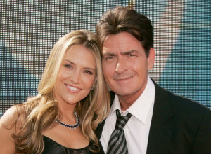 BIVŠA ŽENA RAZVRATNOG GLUMCA U POLICIJI: Saslušana zbog smrti Metju Perija iz Prijatelja