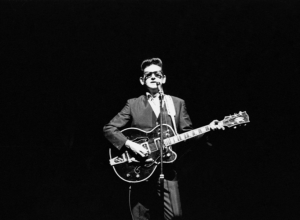 TRAGEDIJE SE KRIJU IZA NAJLEPŠE LJUBAVNE PESME: Supruga i brat su mu poginuli u nesreći, sinovi nastradali u požaru!