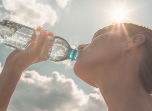 NI PO NAJVEĆOJ VRUĆINI NE SMETE DA PIJETE OVU VODU: Zbog jedne stvari može da bude KOBNA po zdravlje!
