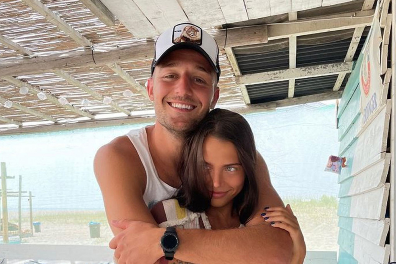 NAJSKUPLJI FUDBALER SRBIJE LJUBI DOKTORKU: Da je najlepša žena ovog sportiste potvrdili su i britanski mediji