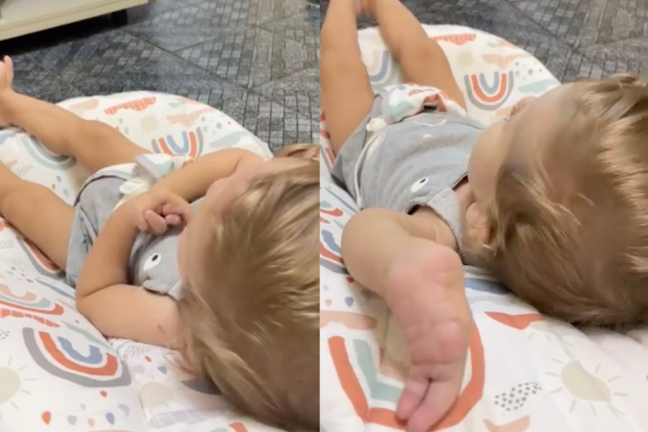 IMA UROĐENU MANU, A SA GODINU DANA JE POSTAO MANEKEN: Preslatki dečak osvojio ljude uprkos svom teškom stanju